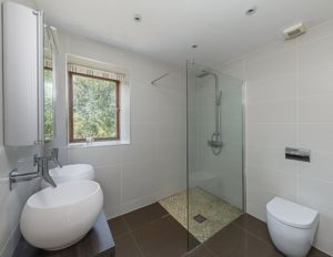 Photo 18- click for photo gallery